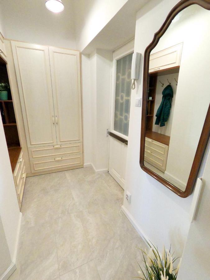 Green Hill Apartment Budapeste Exterior foto