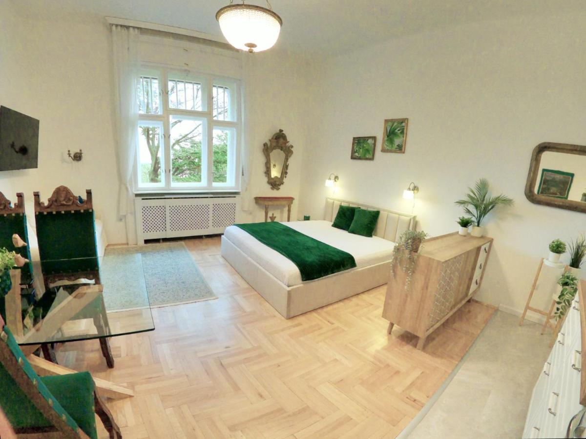 Green Hill Apartment Budapeste Exterior foto