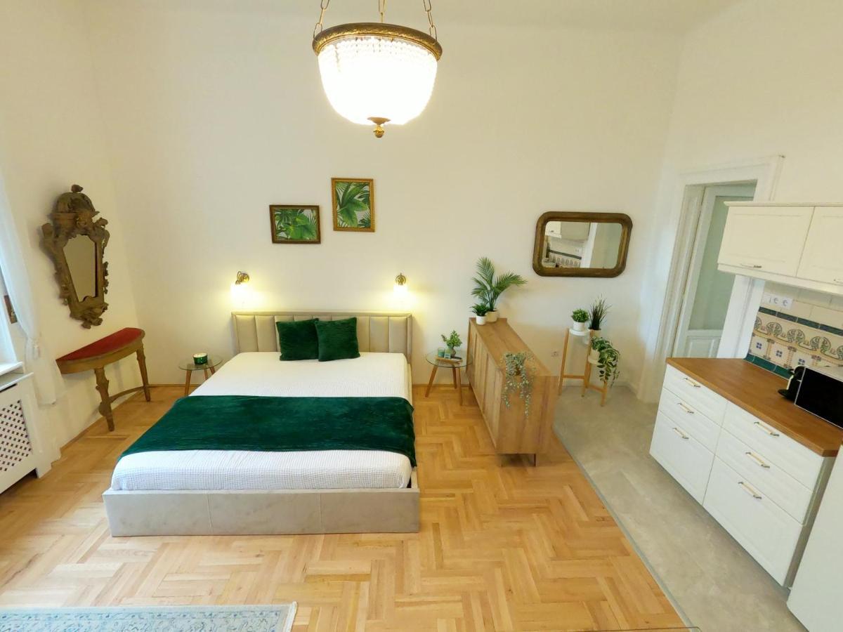 Green Hill Apartment Budapeste Exterior foto
